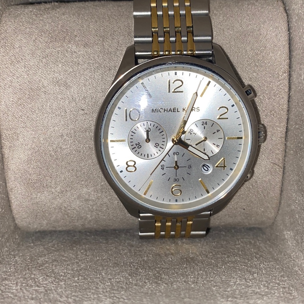 Micheal kor watch. Almost brand new.